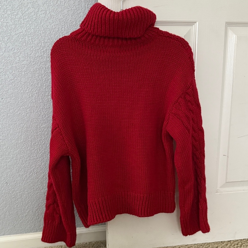 H&M Rich Red Cable Knit Chunky Turtleneck Sweater - Picture 9 of 10